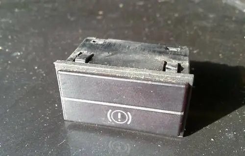 Volkswagen Jetta I Indicator relay 171919235H