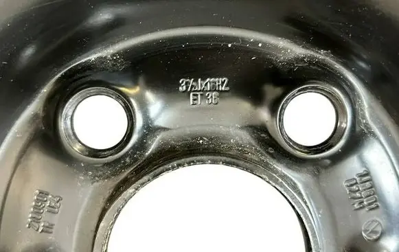 Volkswagen Golf IV R18 spare wheel 1J0601027M