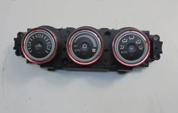 Mitsubishi Lancer VIII Air conditioning/heating control unit 7820A115XB