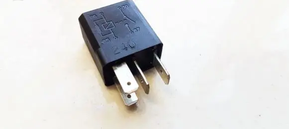 Opel Zafira A Other relay 24432680