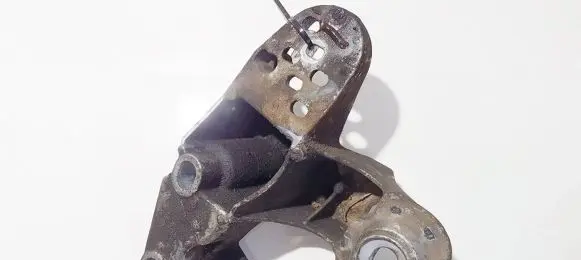 Volkswagen PASSAT B5 Engine mounting bracket 4b0199351a
