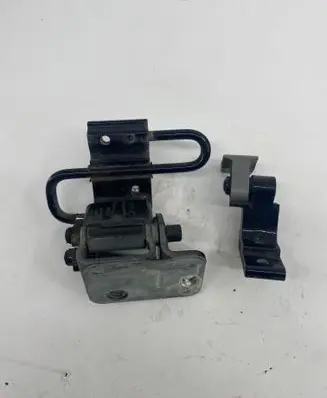 Audi A6 S6 C6 4F Rear door hinge set 8E0833411 A046572