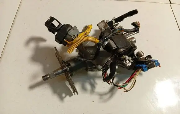 KIA Ceed Steering wheel axle 