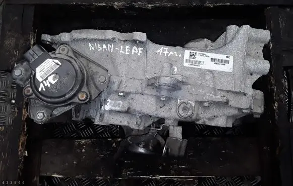 Nissan Leaf I (ZE0) Automatic gearbox 320105sh5f