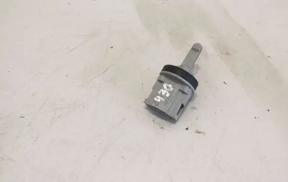 Audi A4 S4 B7 8E 8H Interior temperature sensor 1K0907543