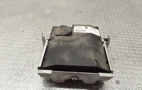 Volvo V50 Phone control unit/module 8673256
