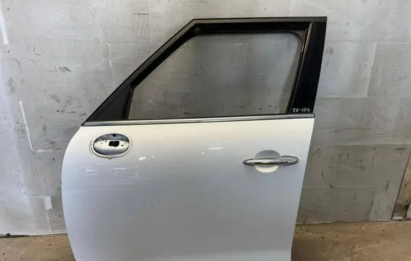 Mini Cooper Countryman R60 Front door 