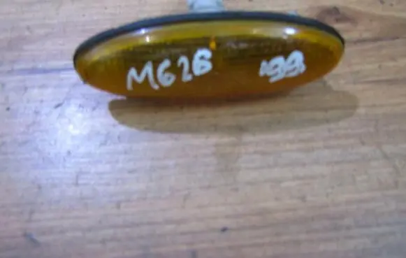 Mazda 626 Front fender indicator light
