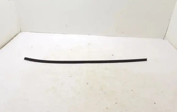 Roof trim bar molding cover