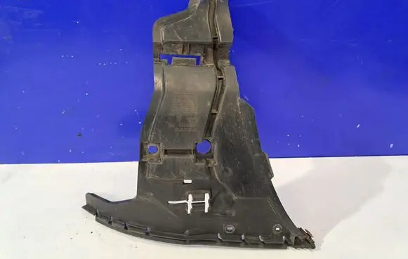 Volvo S60 Front bumper mounting bracket 08693182 8693182