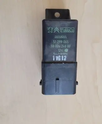 Peugeot 508 Glow plug pre-heat relay 9802424080 51299065