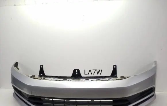 Volkswagen Jetta VI Front bumper 5C6805903J