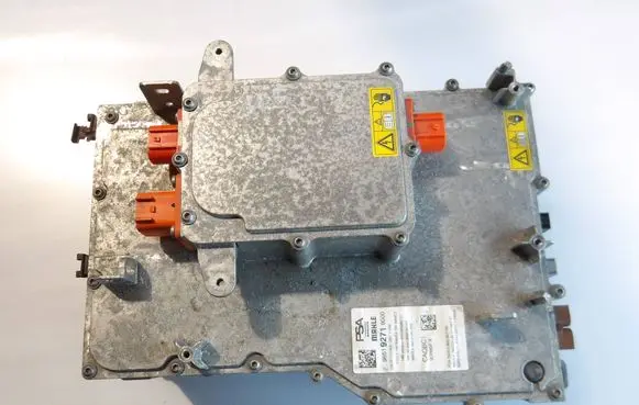 Opel Mokka B Battery charger (optional) 9851927180 9695360080 307868X