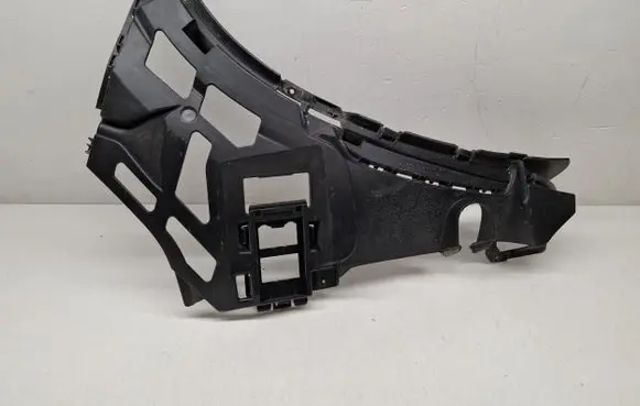 Mercedes-Benz GLS X167 Front bumper mounting bracket 1678850106 A1678850106