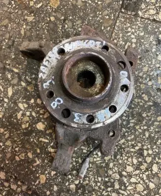 Opel Zafira B Front wheel hub