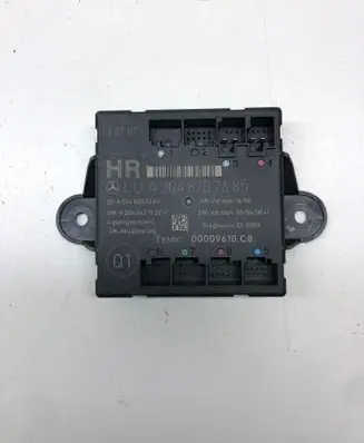 Mercedes-Benz C W204 Door control unit/module A2048207685 A2048200626 A2044421332