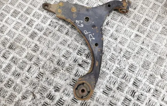 Hyundai i30 Front lower control arm/wishbone