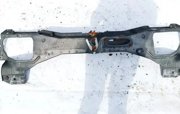 Citroen Berlingo Radiator support slam panel