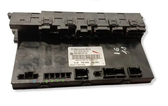 Mercedes-Benz E W211 Comfort/convenience module 2115452201 5DK00804760