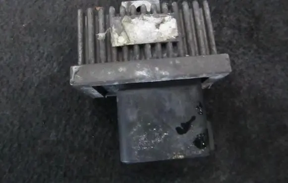 Mitsubishi Carisma Glow plug pre-heat relay