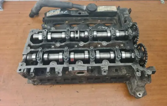 Mercedes-Benz Sprinter W906 Engine head R6510180201