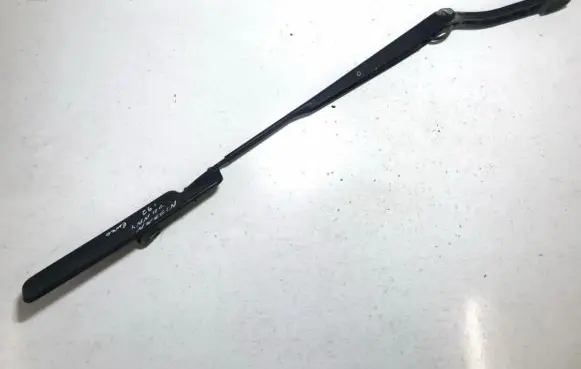 Nissan Sunny Front wiper blade arm