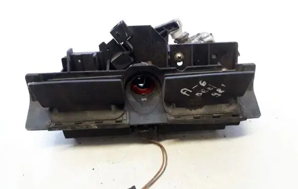 Audi A6 S6 C5 4B Tailgate/trunk/boot exterior handle 4B0827565H 8D9827565H