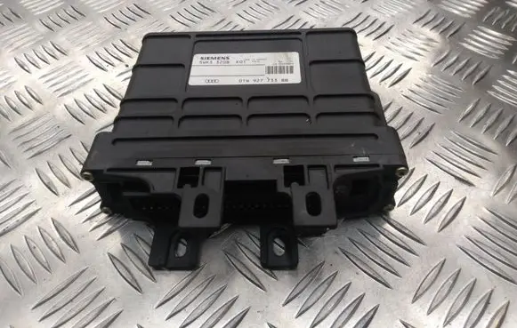 Audi A4 S4 B5 8D Gearbox control unit/module 01N927733BB
