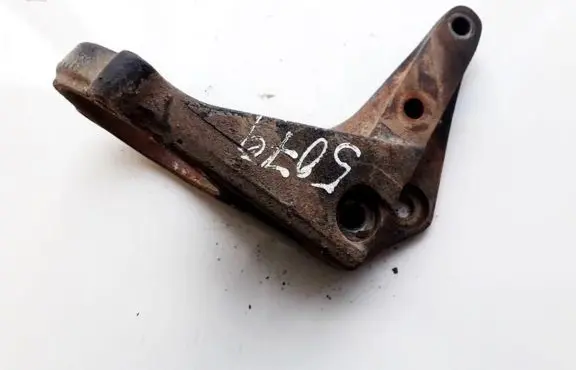 Nissan Primera Engine mounting bracket 71n06