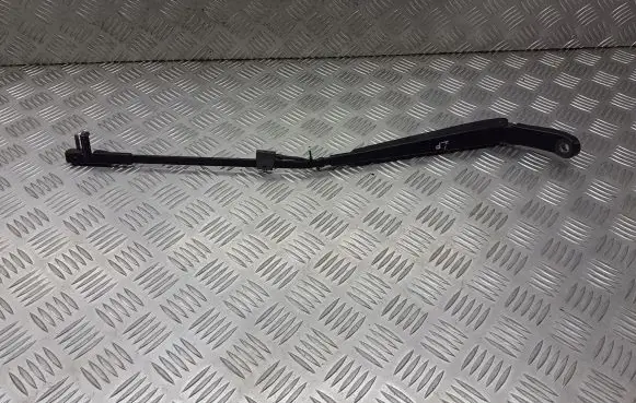 Peugeot 407 Front wiper blade arm