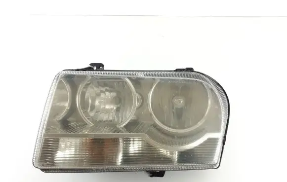 Chrysler 300 - 300C Headlight/headlamp