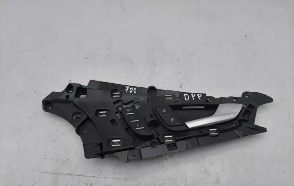 Audi A7 S7 4G Front door interior handle 4G8837020A 4G89597705PR