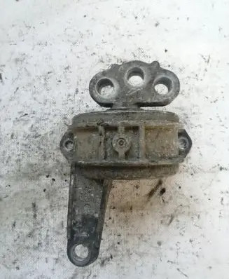 Opel Zafira B Engine mount bracket 24427298