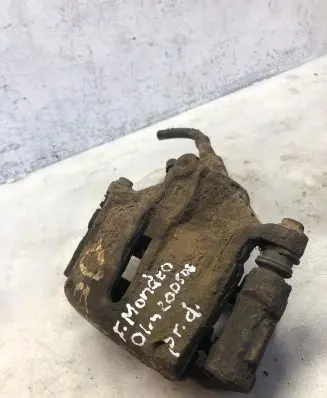 Ford Mondeo Mk III Front brake caliper