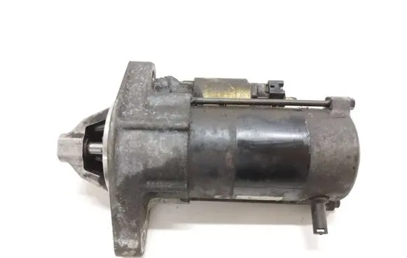 Toyota Yaris Starter motor 2810021030