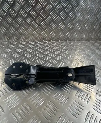 Audi A6 S6 C7 4G Engine bonnet/hood lock/latch loop/hook 4g0823480