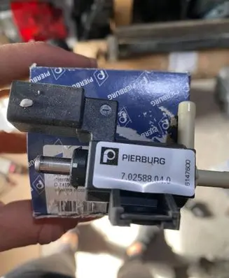 Volkswagen PASSAT B7 Turbo solenoid valve 03C906283B