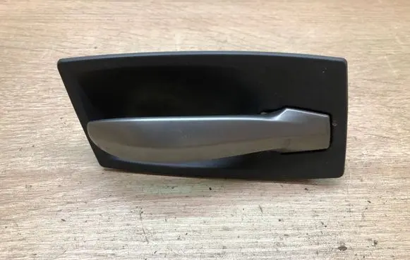 BMW 5 E60 E61 Front door interior handle 70342889 70762569