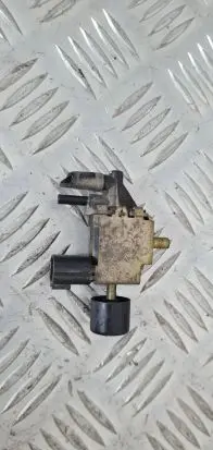 Nissan Patrol Y61 Valve vacuum 