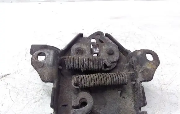 KIA Carens I Engine bonnet/hood lock/catch
