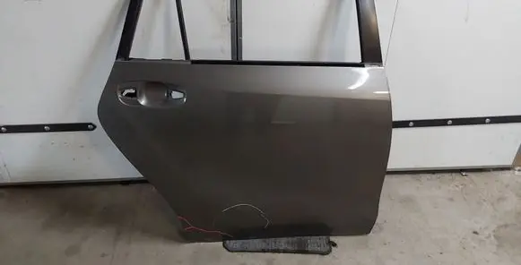 Toyota Verso Rear door