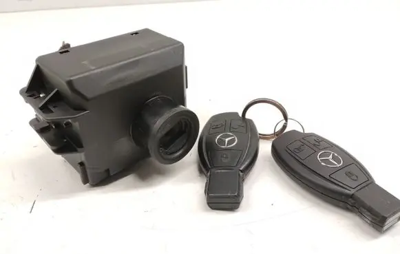 Mercedes-Benz Vito Viano W447 Engine ECU kit and lock set A4479003719
