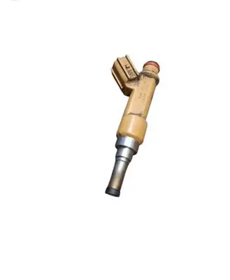 Toyota Auris 150 Fuel injector 2325037010
