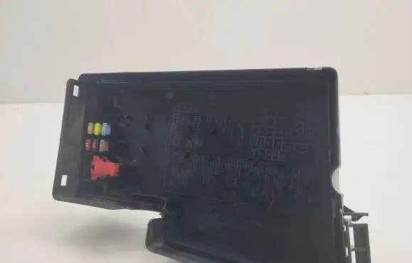 Volvo V40 Battery relay fuse 30659046 31346998