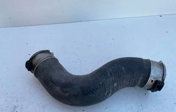 Intercooler hose/pipe