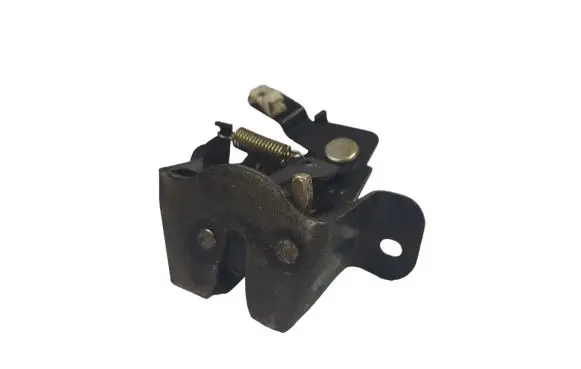 Hyundai Tucson JM Tailgate window lock/catch/latch 