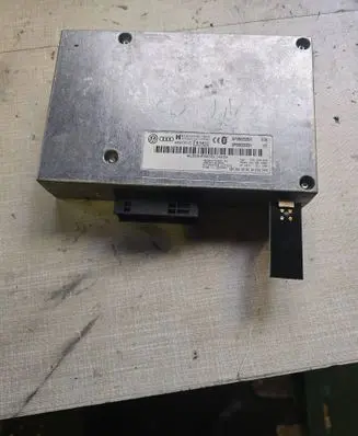 Audi A4 S4 B8 8K Bluetooth control unit module 8P0862335H