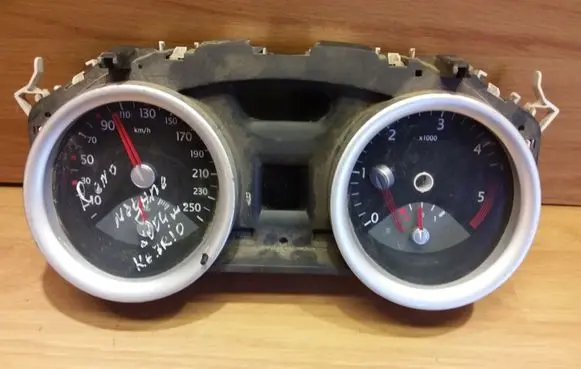 Renault Megane II Speedometer (instrument cluster) 8200399701