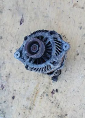 Subaru Impreza III Generator/alternator 23700AA521
