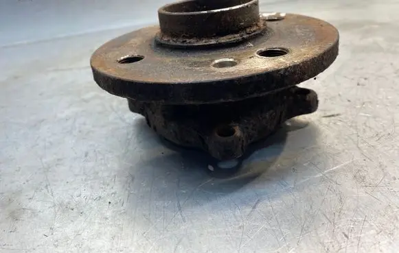 Mini One - Cooper Coupe R56 Front wheel bearing hub 